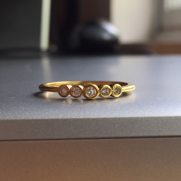 Ring - Picture 3 of 8